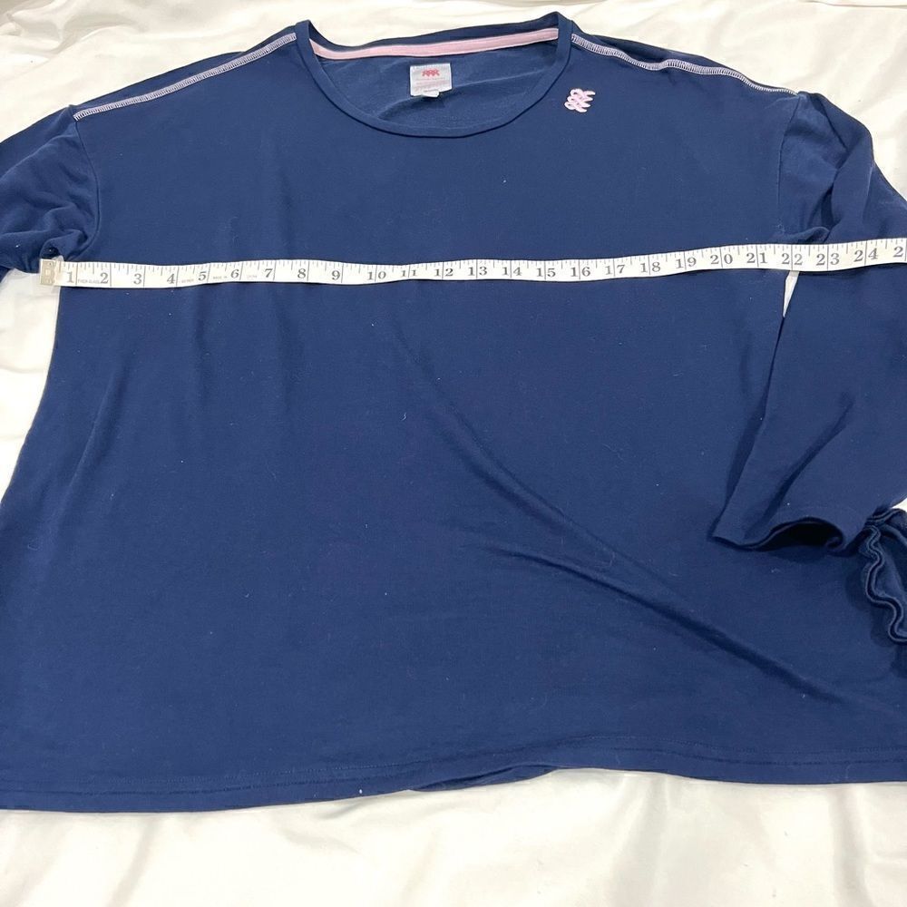 Thrive progress long sleeve breast cancer awareness top size XL (3x$15) - Picture 4 of 11